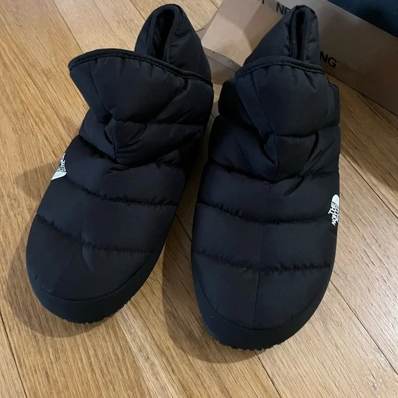 The North Face Black Insulated Slippers - Picture 1 of 4